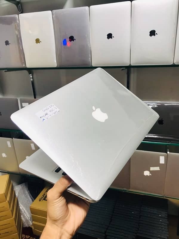 Macbook Air 2015 core i5 8/128 10&10 Tayyab laptop 2