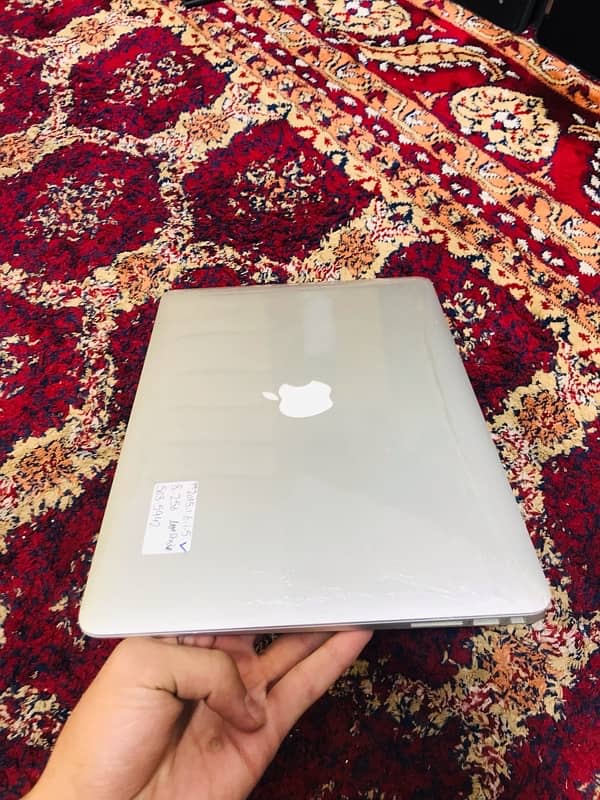 Macbook Air 2015 core i5 8/128 10&10 Tayyab laptop 8