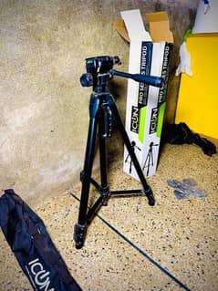 icon Tripod New Condition Professional Stand