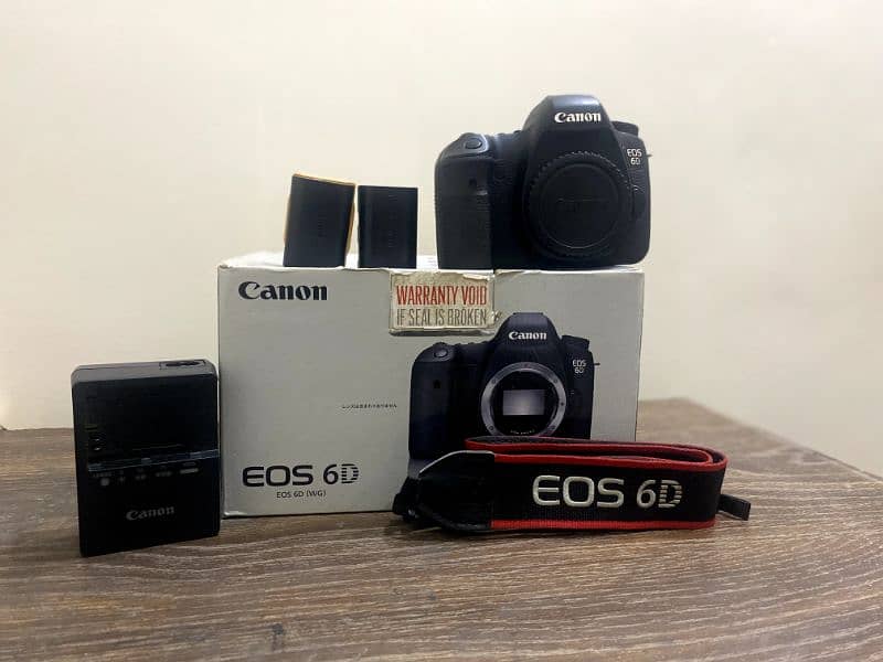 canon 6d with 50 mm 1.4 (camera box and all accessories) 1