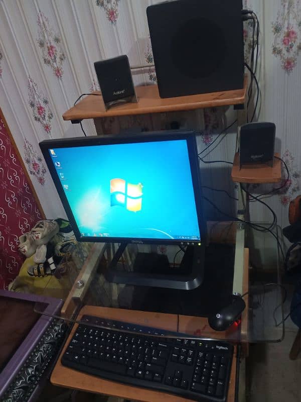 Full setup Sell with computer trolly.  Intel Core2 Duo 1