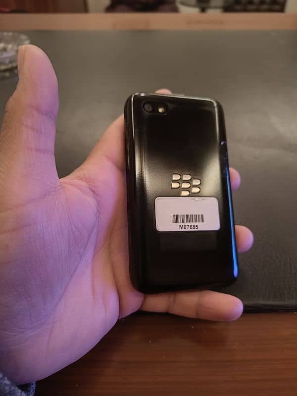 Blackberry Q5 4