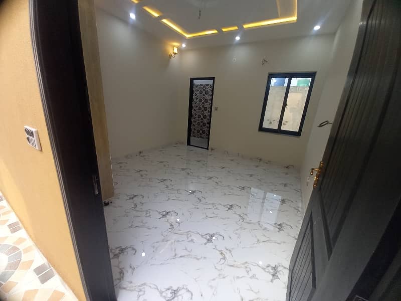 4 marla Tripple story house for sale in Shalimar housing scheme canal Bank housing scheme salamat Pura Lahore 13