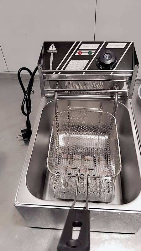 electric fryer 1