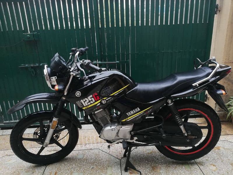 Yamaha YBR 125G 2022 1