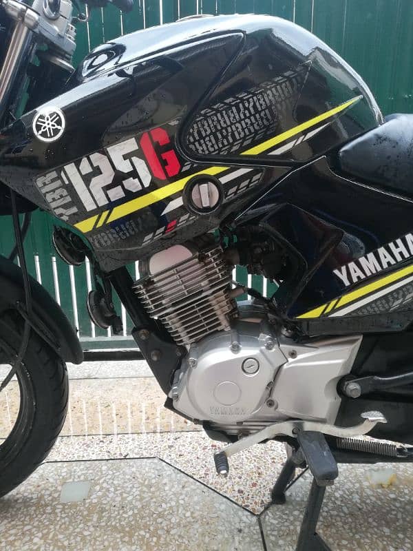 Yamaha YBR 125G 2022 4