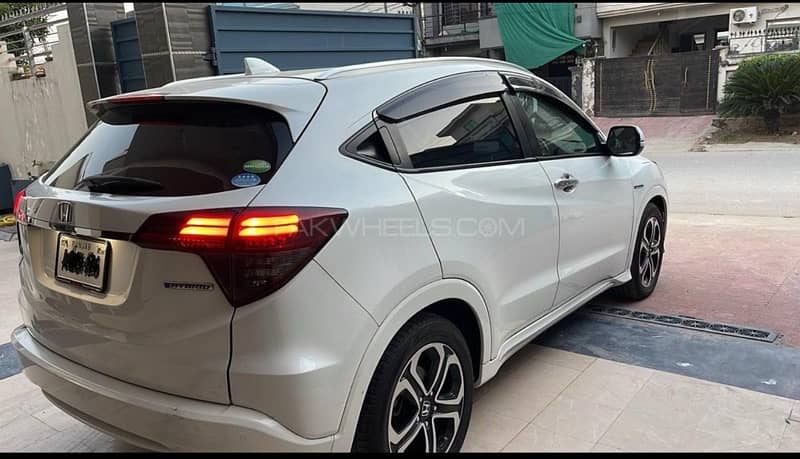 Honda Vezel 2018 8