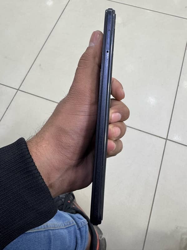 infinix hot 12 6/128 3