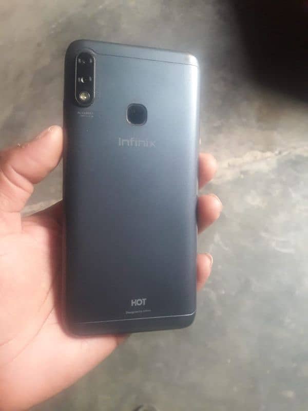 infinix hot 7pro. 4 64gb 0