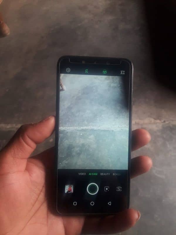 infinix hot 7pro. 4 64gb 3