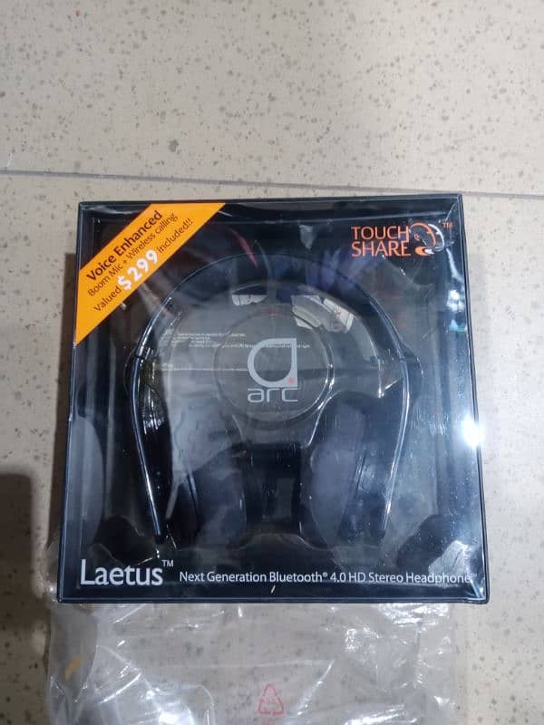 HEADPHONES BRANDED LAETUS 0