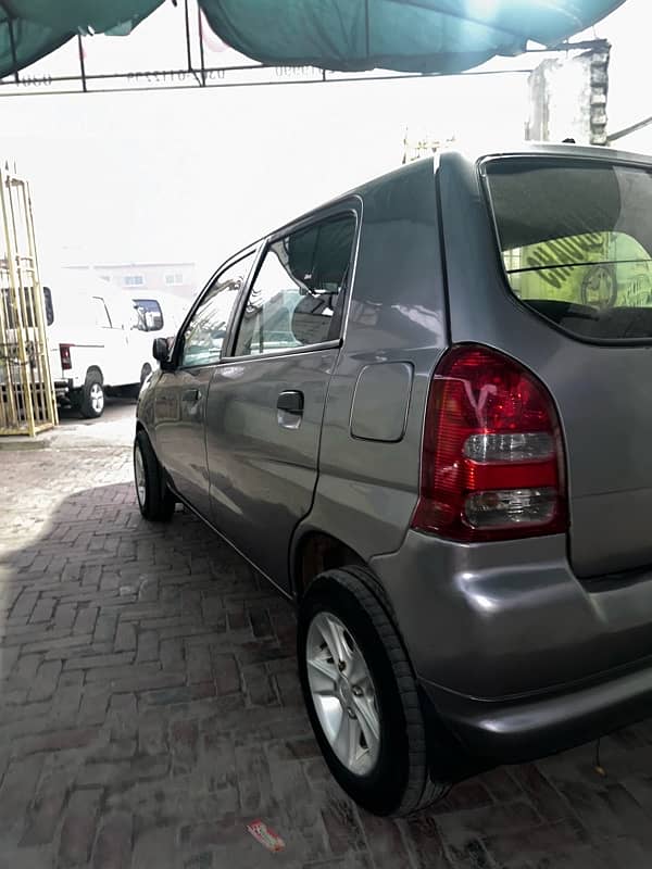 Suzuki Alto 2011 3