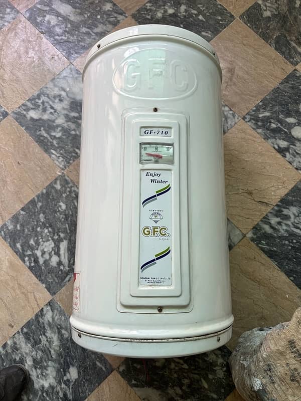 GFC gf-710 electric geyser 1