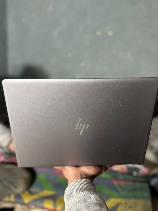 HP Zbook 15U G6 Core i7 8thG 16GB Ram 512GBSSD FHD Display 4GB Graphic 2