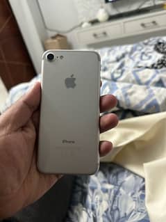 iPhone 7 128 GB PTA Approved