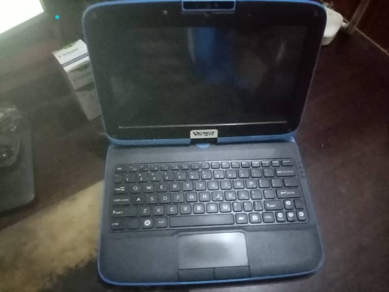 Intel Classmat Mini Laptop 11