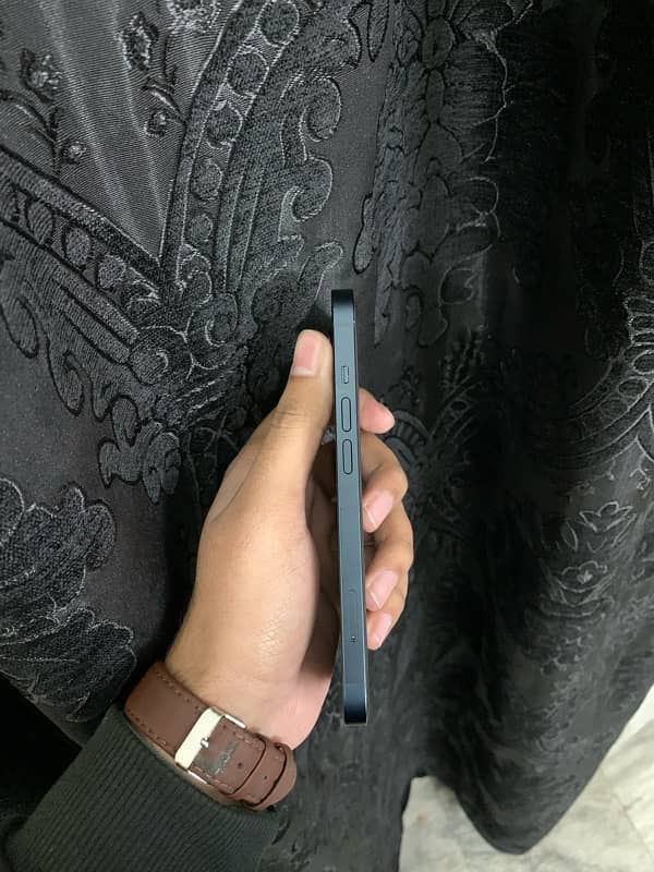 Iphone 13 jv LLA model 3