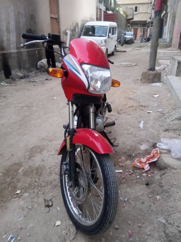 HONDA 125 DELUX 4