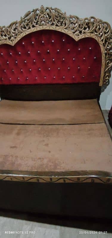 Bed Set with side tables & dressing for sale 1