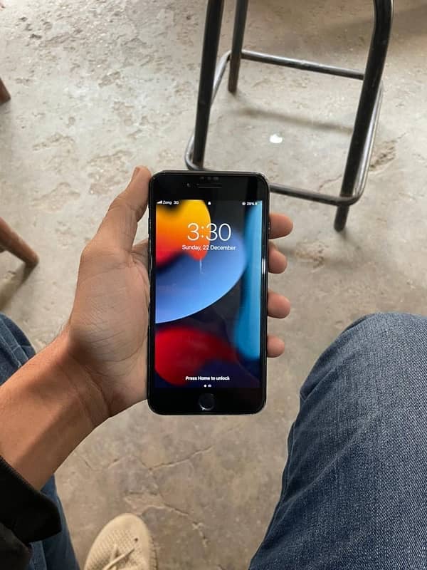 I phone 7 plus 128 GB PTA approved condition 10/8 5