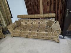 7 seater luxury sofa set urgent sale