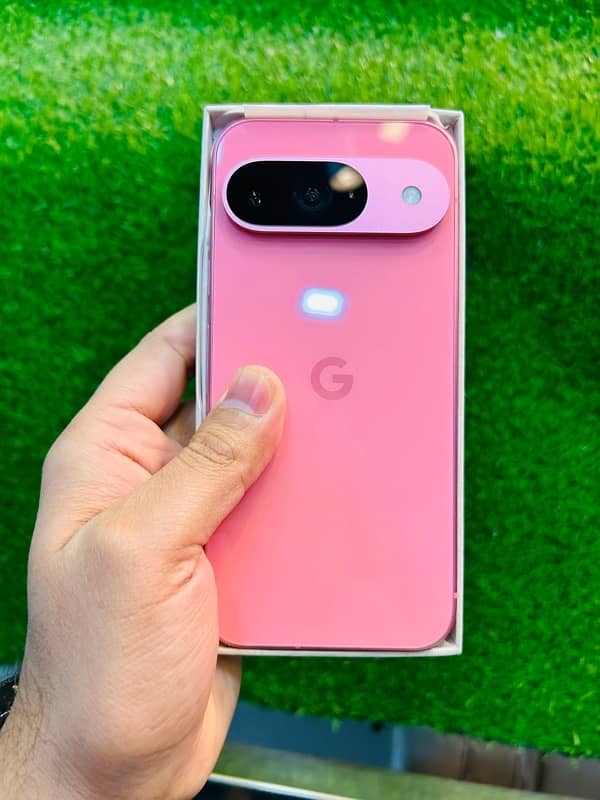 pixel 9 box open 8 128GB 1