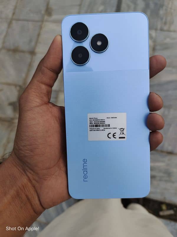 realme note 50  9 month warranty main hai  original box ke sath 4/128 0