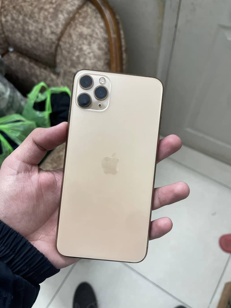 Apple iPhone 11 Pro Max 2