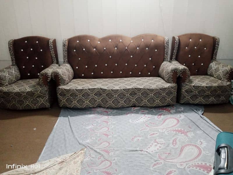 5 seater high back velvet poshished sofa set 4