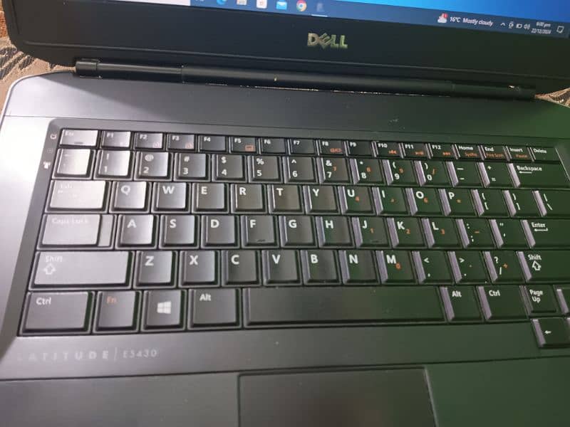 Dell Latitude e5430 with free branded bag 3