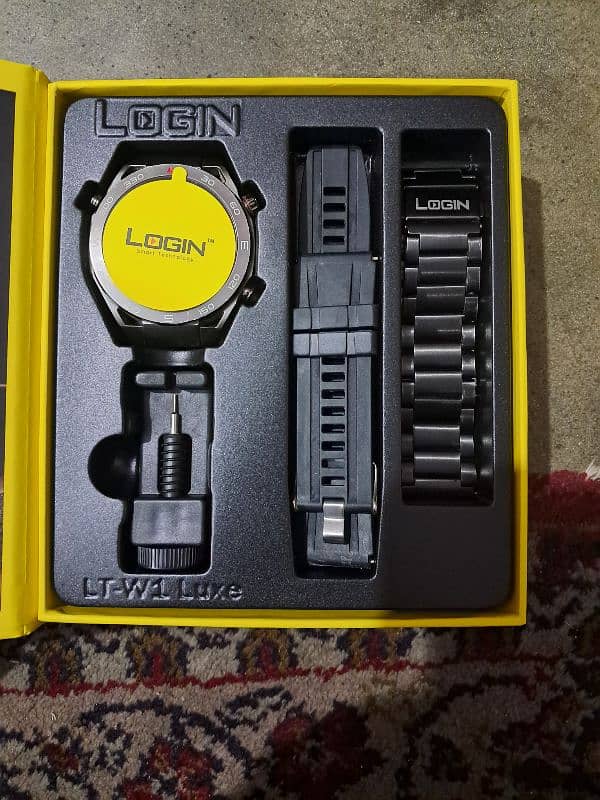 Login Amoled Smart Watch and Ear Buds 0