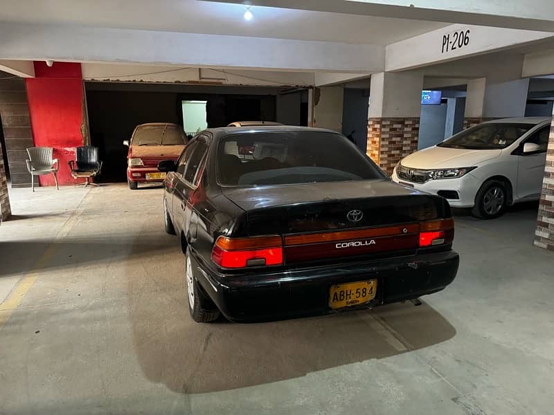 Toyota Corolla GLI 1998 3