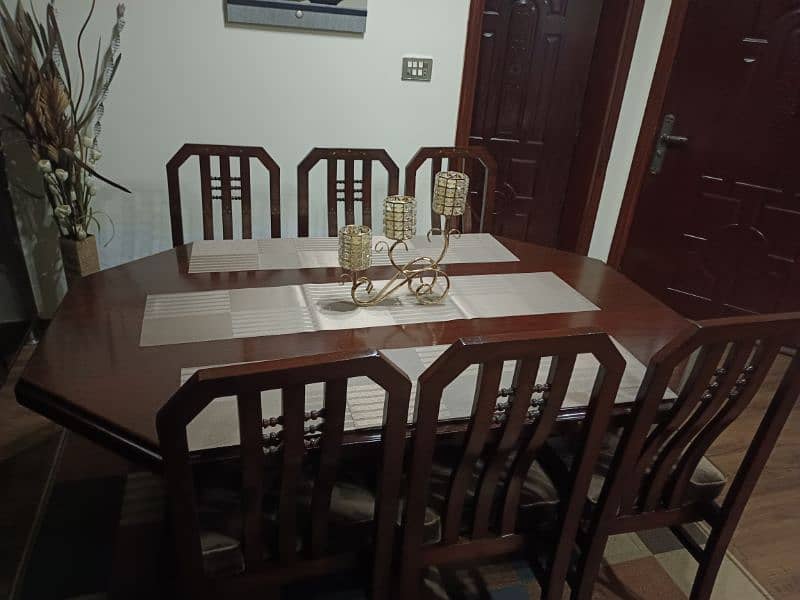 Dining table with 6 chairs 1