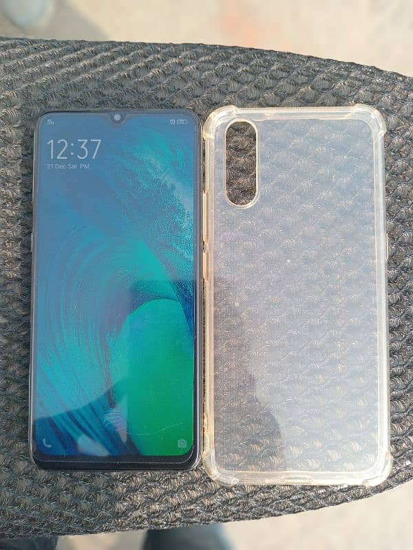 Vivo S1 8-256 & Redmi 9c 3-64 2