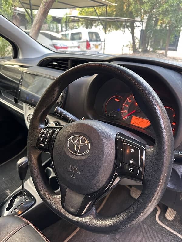 Toyota Vitz 2018 4