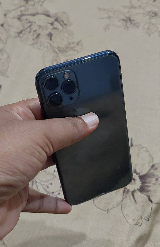 iphone 11 pro PTA Approved 5