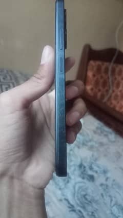 A best condition 6 months old mobile