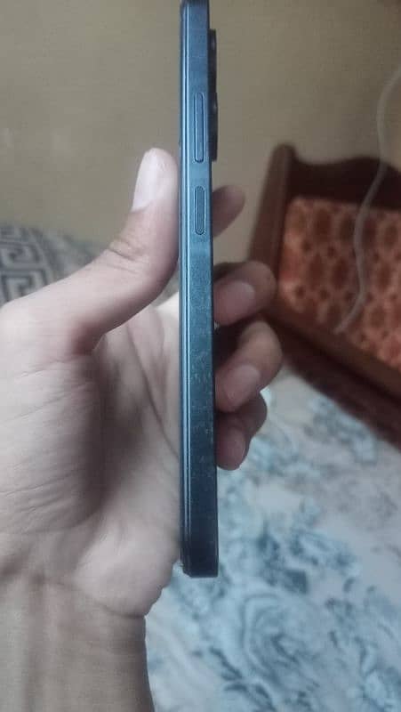 A best condition 6 months old mobile 0