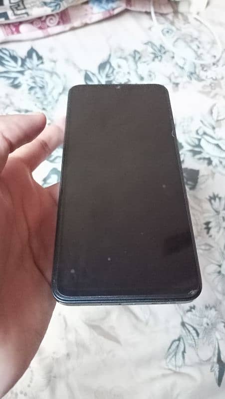 A best condition 6 months old mobile 4