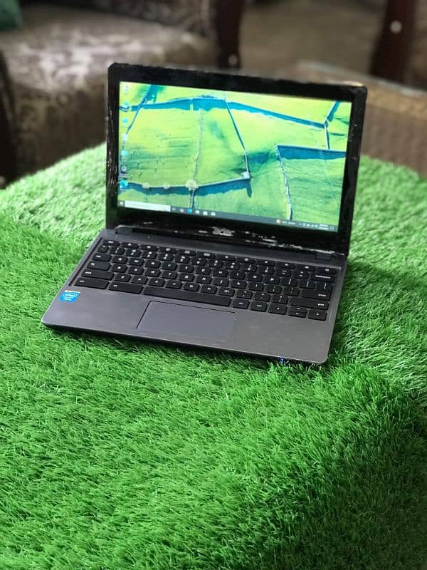 Acer c740 Intel Celeron 5th generation 4gb ram 128gb ssd 1