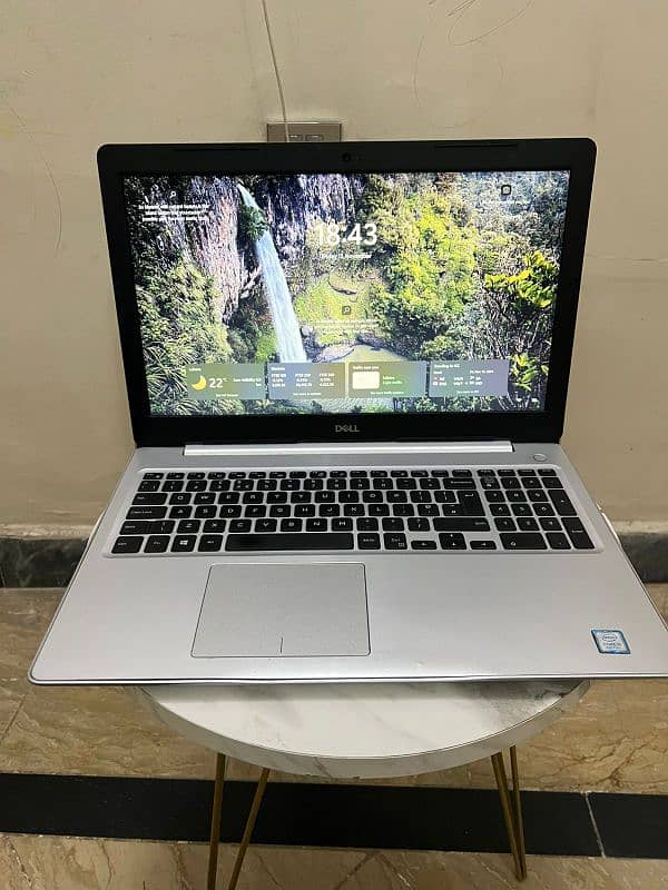 Dell inspiron 5570 i5 8th 2