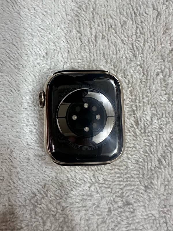 Apple Watch Series 8 (41 mm) GPS + LTE 1