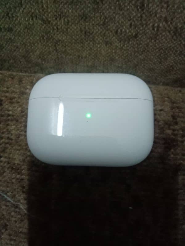 original airpod pro 2nd Generation Charging Case 1