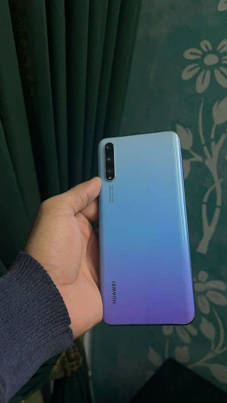 huawei y8p urgent sale 1