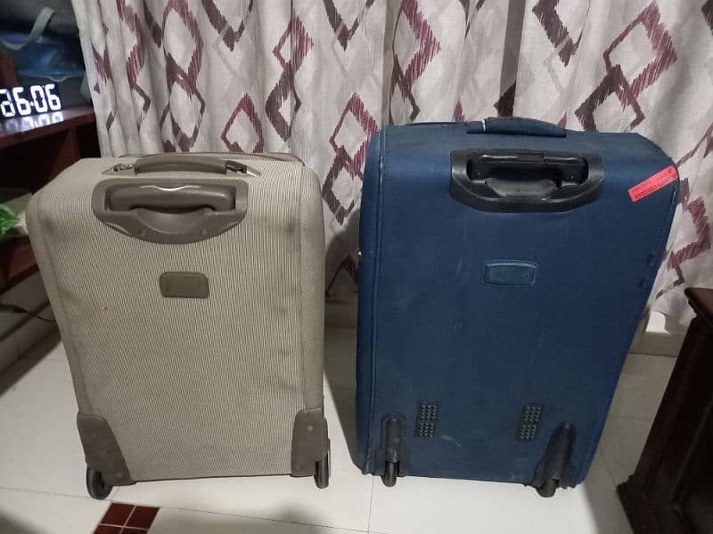 3 Luggage bags, large, medium and small 5