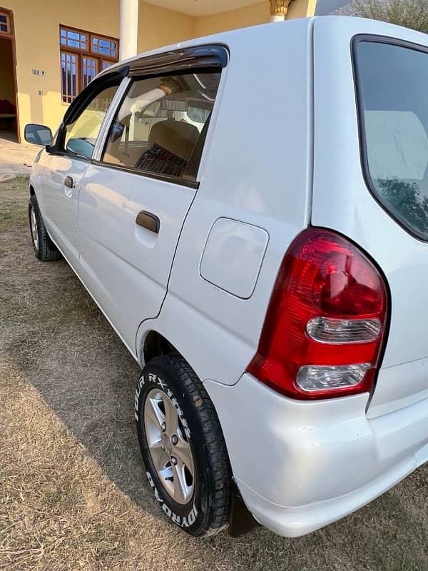 Suzuki Alto 2011 1