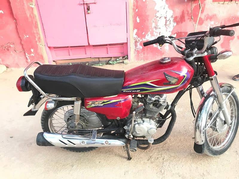 Honda 125 Karachi Number 1