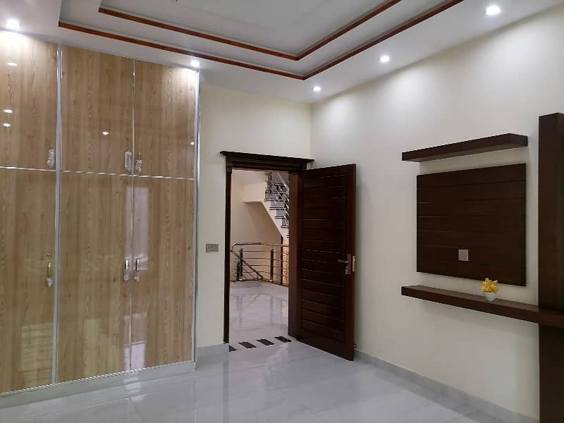 7 Marla House In Lahore Is Available For Rent 3