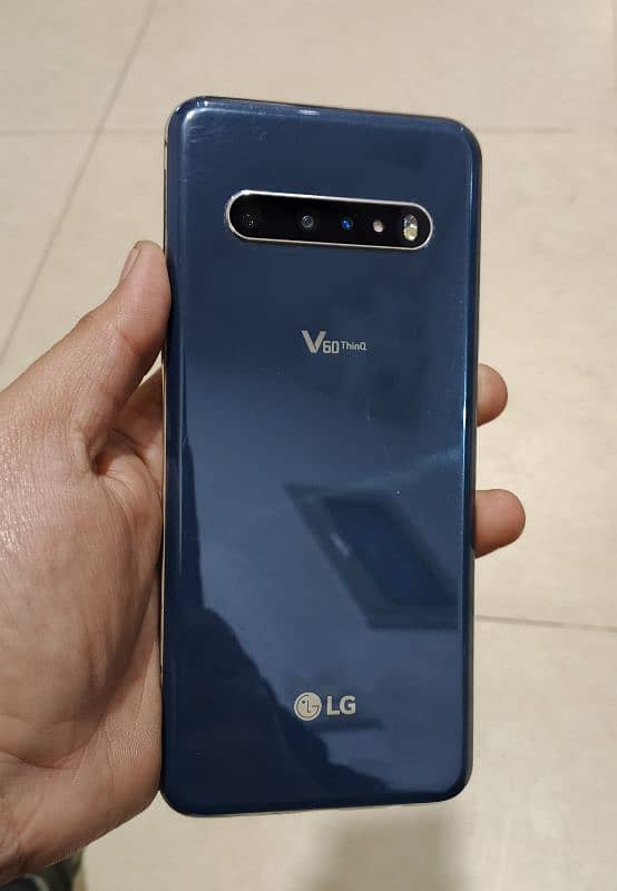 LG V60 8 Gb - 128 Gb. 1