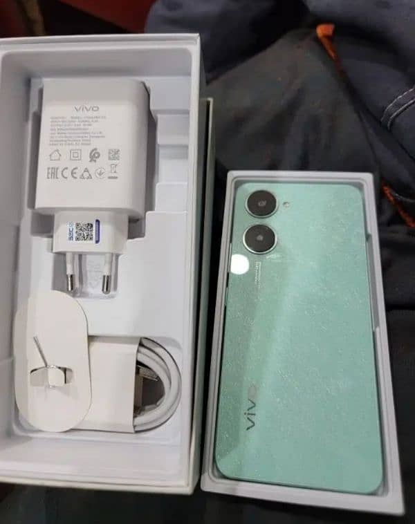 vivo y03t 4+4=64gb condition 10by10 all ok h 9month warranty 2